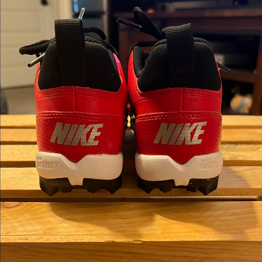 Nike Kids Alpha Menace 4 Shark Cleats - Picture 5 of 5